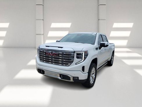 Used 2022 GMC Sierra 1500 Denali w/ Technology Package image 1