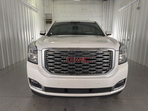 Used 2018 GMC Yukon Denali w/ Denali Ultimate Package image 2