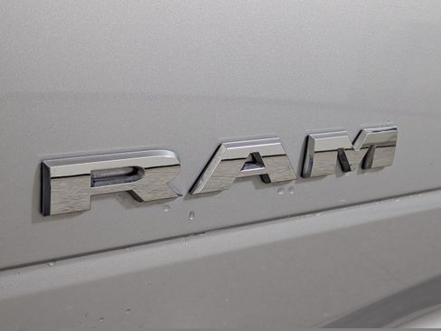 Used 2026 RAM 2500 Big Horn AWD/4WD image 27
