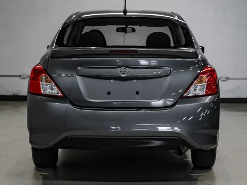 Used 2019 Nissan Versa S Plus FWD image 10