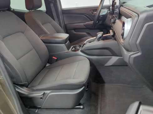 Used 2024 Chevrolet Colorado LT w/ LT Convenience Package AWD/4WD image 31