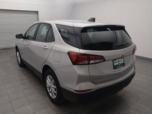 Used 2022 Chevrolet Equinox LS w/ LPO, Floor Liner Package image 5