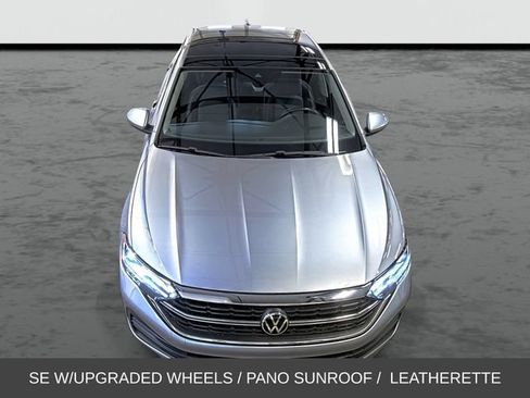 Used 2024 Volkswagen Jetta SE w/ Panoramic Sunroof Package FWD image 6