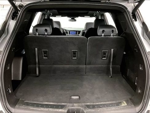 Used 2023 Buick Enclave Essence w/ Experience Buick Package AWD/4WD image 42