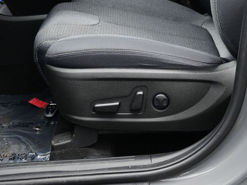 Certified 2023 Hyundai Santa Fe SEL image 11