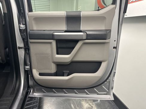 Used 2020 Ford F150 XLT image 12