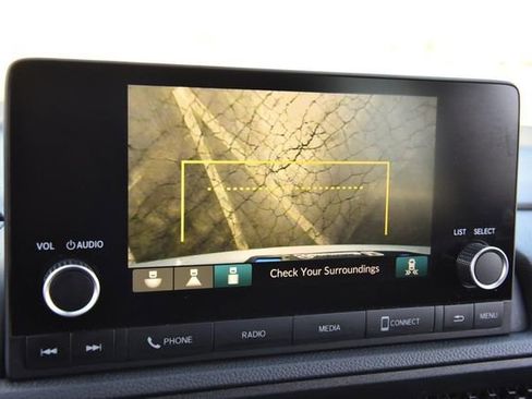 Used 2025 Honda CR-V EX image 13