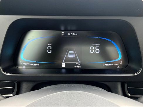 Certified 2025 Hyundai Elantra Sport image 20