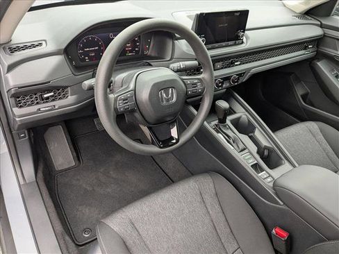 New 2025 Honda Accord SE image 3