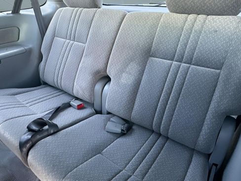 Used 2003 Toyota Sienna CE w/ CE Extra Value Pkg FWD image 21
