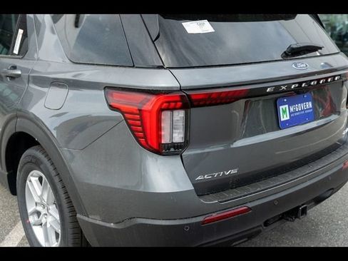 New 2026 Ford Explorer Active AWD/4WD image 9