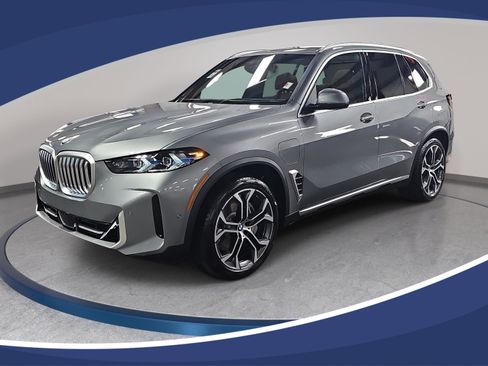 New 2026 BMW X5 xDrive50e AWD/4WD image 1