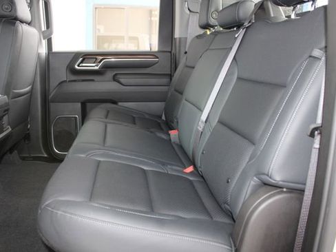 Used 2024 Chevrolet Silverado 2500 LT image 22