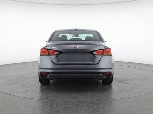 Used 2025 Nissan Altima 2.5 SV image 7