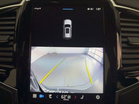 Used 2024 Volvo XC90 T8 Plus image 32