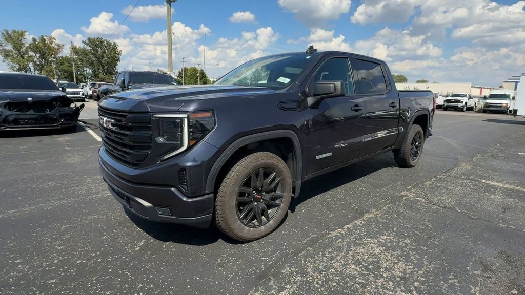 Used 2024 GMC Sierra 1500 Elevation AWD/4WD image 4