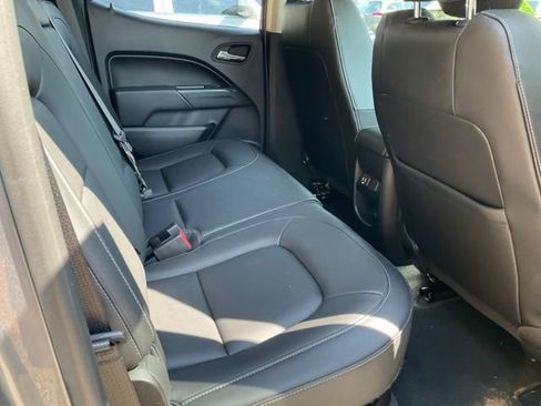 Used 2021 Chevrolet Colorado LT w/ Safety Package AWD/4WD image 10