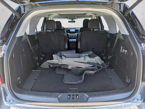 Certified 2023 Ford Explorer XLT w/ Equipment Group 202A AWD/4WD image 12