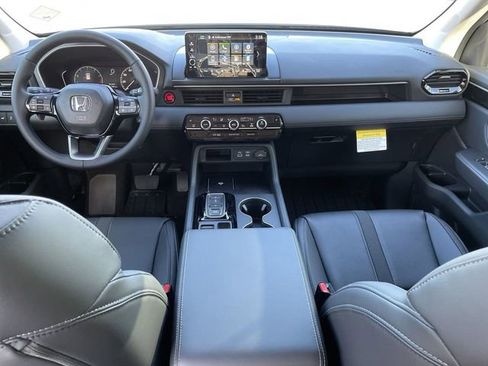 New 2025 Honda Pilot EX-L image 15