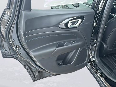 New 2026 Jeep Compass Latitude image 24