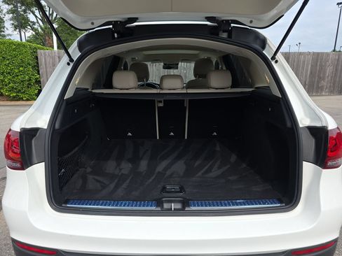 Certified 2022 Mercedes-Benz GLC 300 4MATIC w/ Premium Package Lite image 14