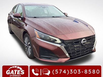 Used 2023 Nissan Altima 2.5 SV