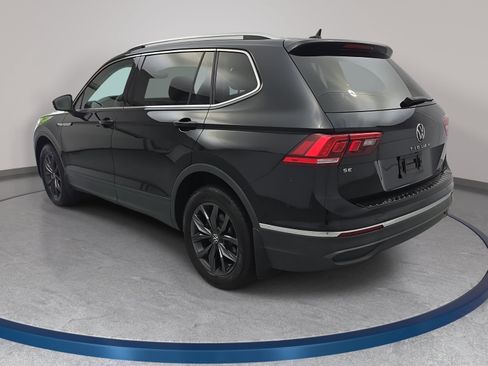 Certified 2024 Volkswagen Tiguan SE FWD image 7