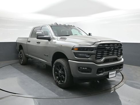 New 2026 RAM 2500 Big Horn AWD/4WD image 17