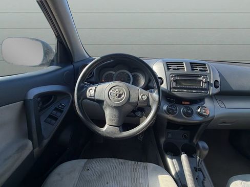 Used 2012 Toyota RAV4 4WD image 7