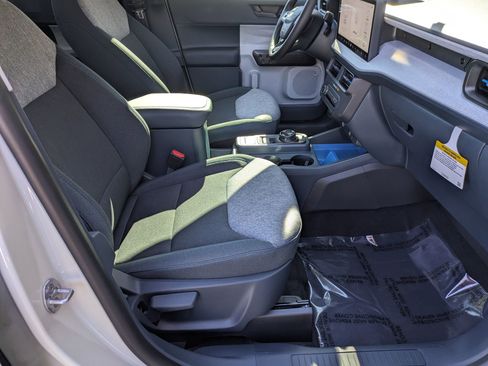 New 2025 Ford Maverick XLT w/ XLT Luxury Package image 35