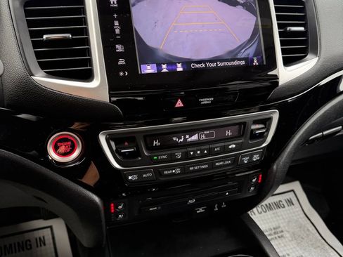 Used 2017 Honda Pilot Elite image 27