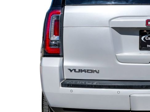 Used 2019 GMC Yukon SLT w/ Open Road Package image 57
