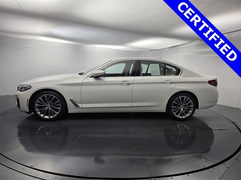 Certified 2023 BMW 530i w/ Convenience Package image 7
