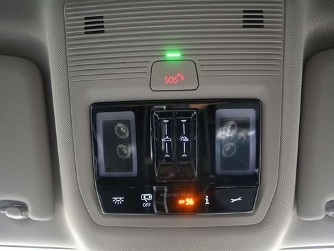 Certified 2025 Volkswagen Atlas SEL image 33