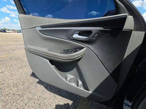 Used 2018 Chevrolet Impala LS FWD image 15