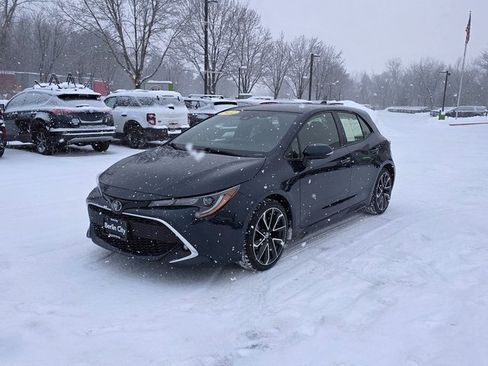 Used 2022 Toyota Corolla XSE image 4