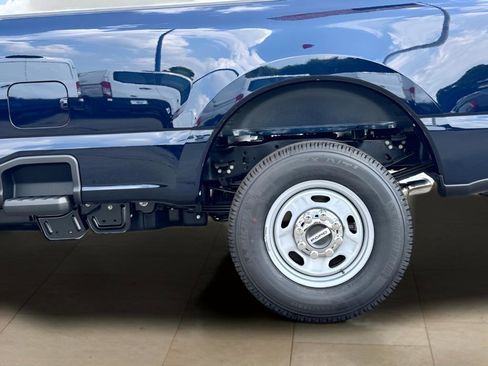New 2025 Ford F350 XL w/ 360-Degree Camera Package image 31