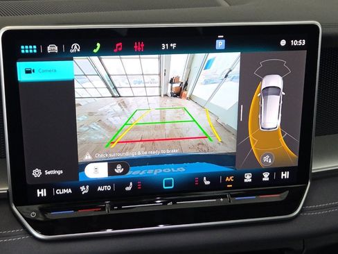 New 2026 Volkswagen Tiguan SE image 9