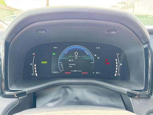 Used 2025 Toyota Camry LE FWD image 15