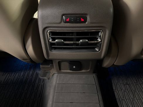 Used 2022 Lincoln Corsair AWD w/ Premium Package image 35