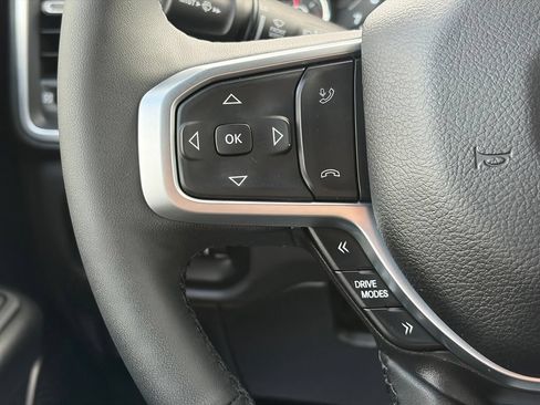 Used 2025 RAM 1500 Big Horn AWD/4WD image 24