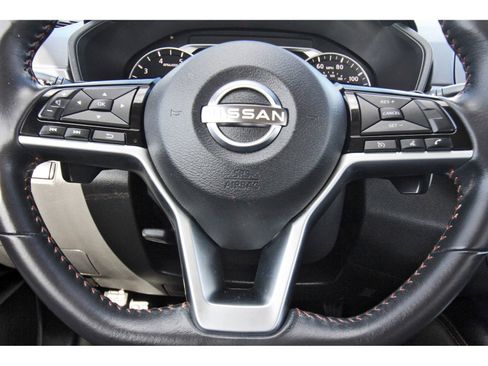 Used 2023 Nissan Altima 2.5 SR image 17