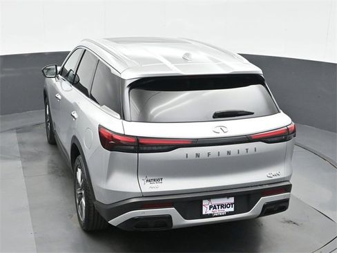 Used 2023 INFINITI QX60 Luxe image 28