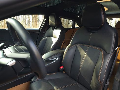 Used 2022 Lucid Air Grand Touring image 13