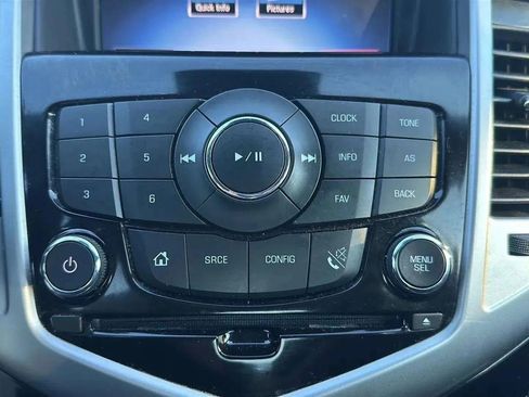 Used 2016 Chevrolet Cruze LT w/ Technology Package image 36