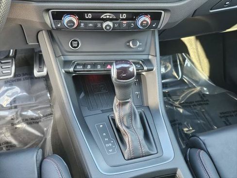 Used 2025 Audi Q3 2.0T Premium Plus w/ Premium Plus Package AWD/4WD image 11