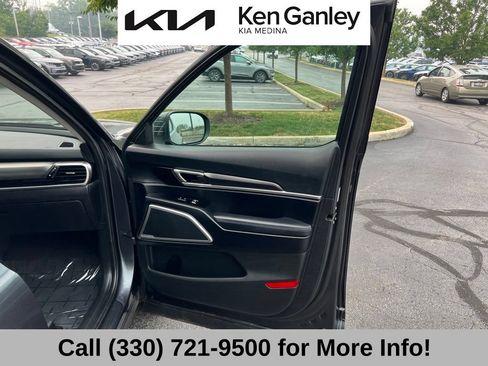 Certified 2024 Kia Telluride S w/ S Sunroof Package AWD/4WD image 58