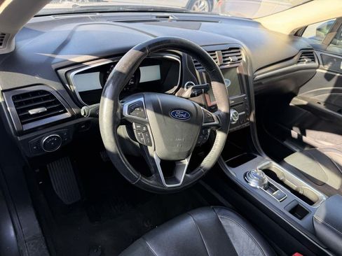 Used 2020 Ford Fusion Titanium AWD/4WD image 12