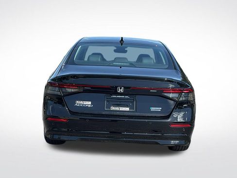 Used 2025 Honda Accord Touring image 6