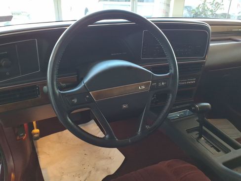 Used 1989 Mercury Cougar LS RWD image 7